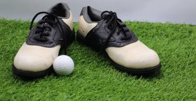 How Should Golf Shoes Fit & How Tight Should Golf Shoes Be